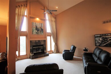 925 Timber Ridge Dr, Oregon, WI 53575 - photo 2