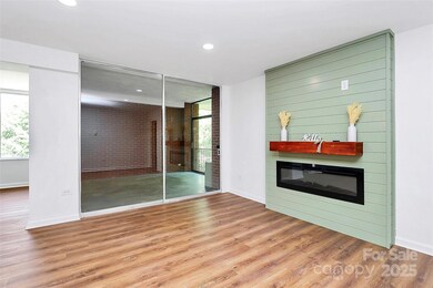 Queens Tower Condominium unit 405, Charlotte, NC 28207 - photo 3