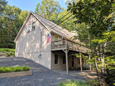 122 Hickory Ln, Lords Valley, PA 18428 - photo 2