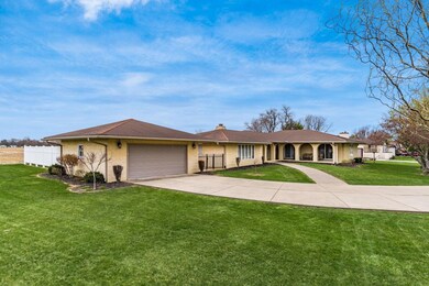 2935 Cornstalk Ave, Ashville, OH 43103 - photo 4