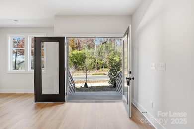 1306 Carolyn Dr, Charlotte, NC 28205 - photo 3