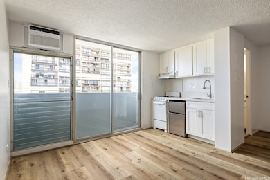 Ward Kinau unit 902, Honolulu, HI 96813 - photo 4