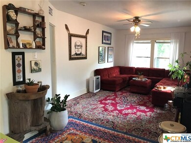 510 Harvey St unit B, San Marcos, TX 78666 - photo 4