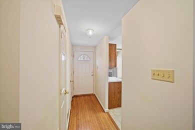3435 Lindenwood Dr, Laurel, MD 20724 - photo 7