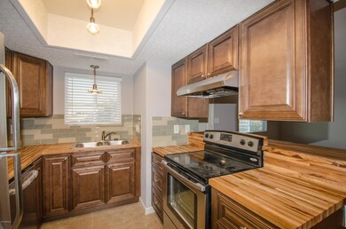 4142 N 11th #4 (5 of 19)