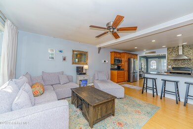 935 Obrien Ave, Schenectady, NY 12303 - photo 6