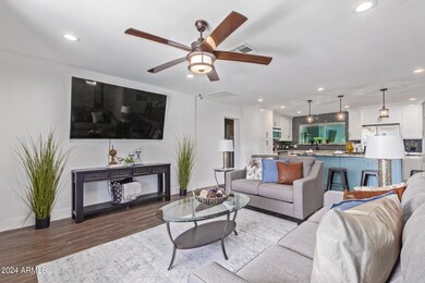 1004 N Constellation Way, Gilbert, AZ 85234 - photo 7