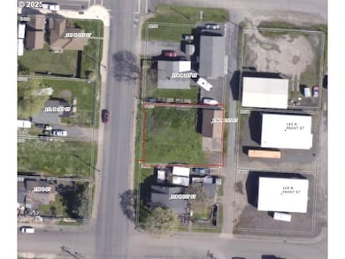 156 N 1st St, Creswell, OR 97426 - photo 7