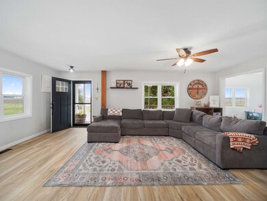 7823 E 750 N, Ossian, IN 46777 - photo 4