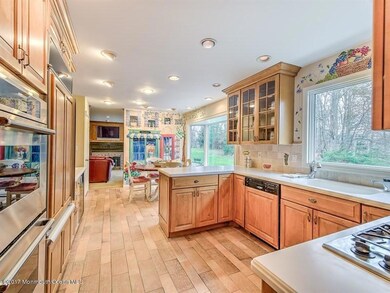 9 Duncan Dr, Morganville, NJ 07751 - photo 4