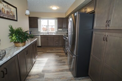 372 Pheasant Run Dr, Batesville, IN 47006 - photo 4