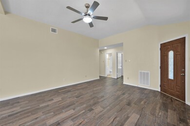 8603 Laurel Trails Dr, Houston, TX 77095 - photo 6