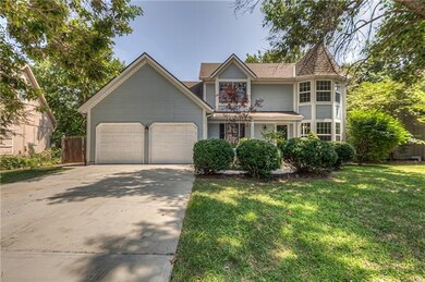 8005 Lichtenauer Dr, Lenexa, KS 66219 - photo 2