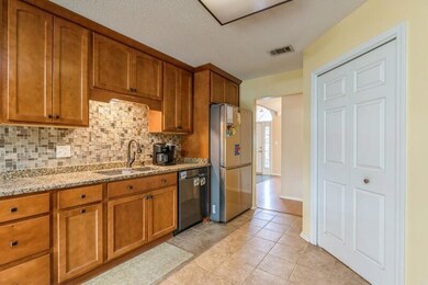 527 Tom Sawyer Ln, Crestview, FL 32536 - photo 5