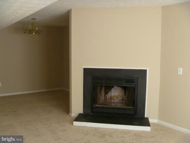 14024B Grumble Jones Ct, Centreville, VA 20121 - photo 3