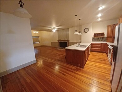 118 Central Ave E, Clarion, IA 50525 - photo 6