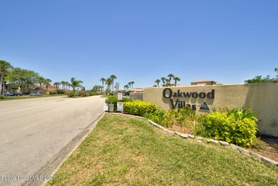 Oakwood Villas community entrance