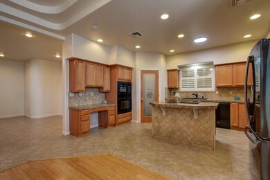 007_Kitchen