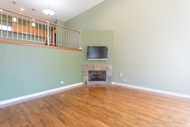 Living Room, pic 3 of 7.