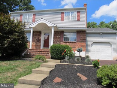 52 Hoover Ct, Boyertown, PA 19512 - photo 2