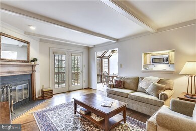 10728 Brewer House Rd, Rockville, MD 20852 - photo 6