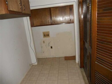 Other. LAUNDRY