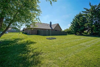 6284 Woodcrest Dr, Avon, IN 46123 - photo 6