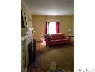 Living Room Gorgeous hardwoods