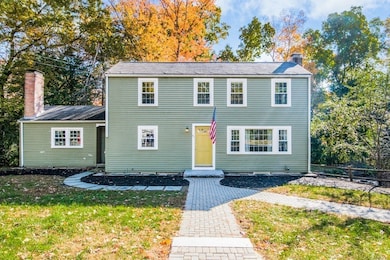 53 Mohawk Dr, Acton, MA 01720 - photo 2