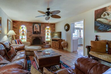 005_DenFamily Room