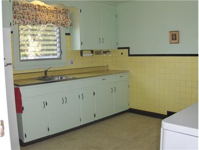 Kitchen. Eat-in Kitchebn...Stove & Refrigerator in