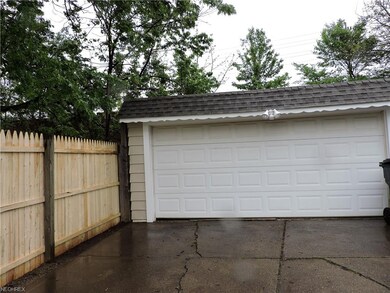 2 car detached garage