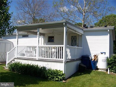 41 Cedarwood Ln, Phoenixville, PA 19460 - photo 2