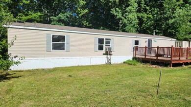 5 Reagan Cir, Allenstown, NH 03275 - photo 2