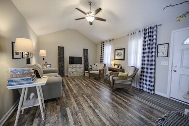 501 Woodrow St, Manchester, TN 37355 - photo 6