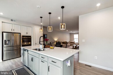 18267 Summit Pointe Dr, Dumfries, VA 22026 - photo 7