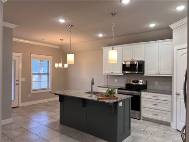 928 Sugar Pine St, Tontitown, AR 72762 - photo 5