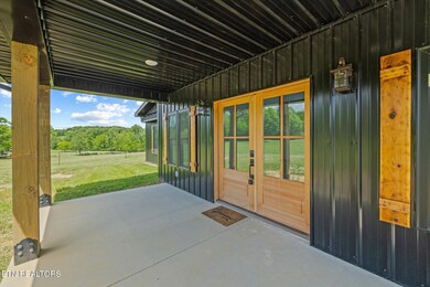 06-357 Boles Rd, Hilham _8698