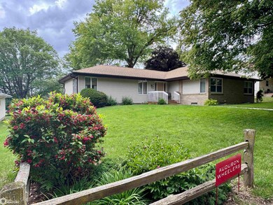 707 E Division St, Audubon, IA 50025 - photo 2