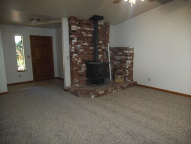 2151 Kildare Dr, Redding, CA 96001 - photo 5