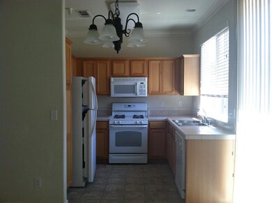 2177 Vienna Way unit 105, Redding, CA 96003 - photo 3