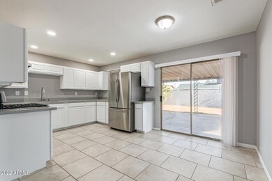 4207 W Flower St, Phoenix, AZ 85019 - photo 3