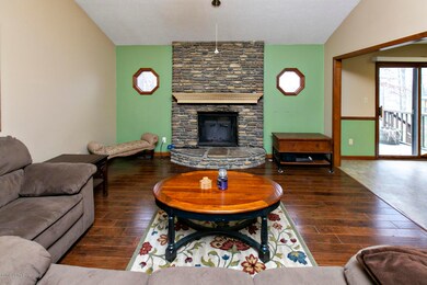 171 Jasper Ln, Mount Washington, KY 40047 - photo 2