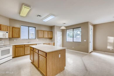 06 Kitchen