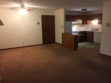 7 Keegan Ln unit C, Greenfield, MA 01301 - photo 6