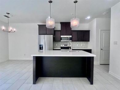 9914 Kaspar Dr unit 9914, Laredo, TX 78045 - photo 6