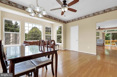 127 Norwick Ct, Frederick, MD 21702 - photo 5