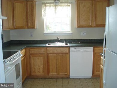 173 Fairfield Dr unit C, Warrenton, VA 20186 - photo 2