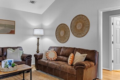 497 Bryson Cir, Hahira, GA 31632 - photo 6