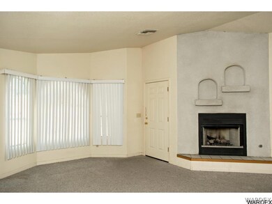 Living Room Lg Windows